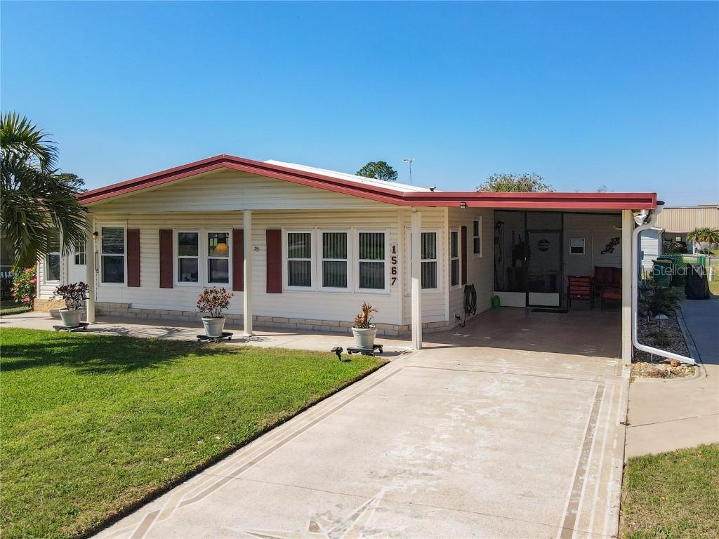 1567 Nassau Cir., Tavares, FL 32778