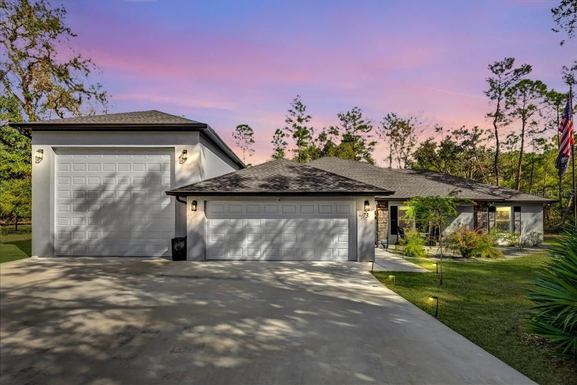 73 Bay Dr., Ocklawaha, FL 32179