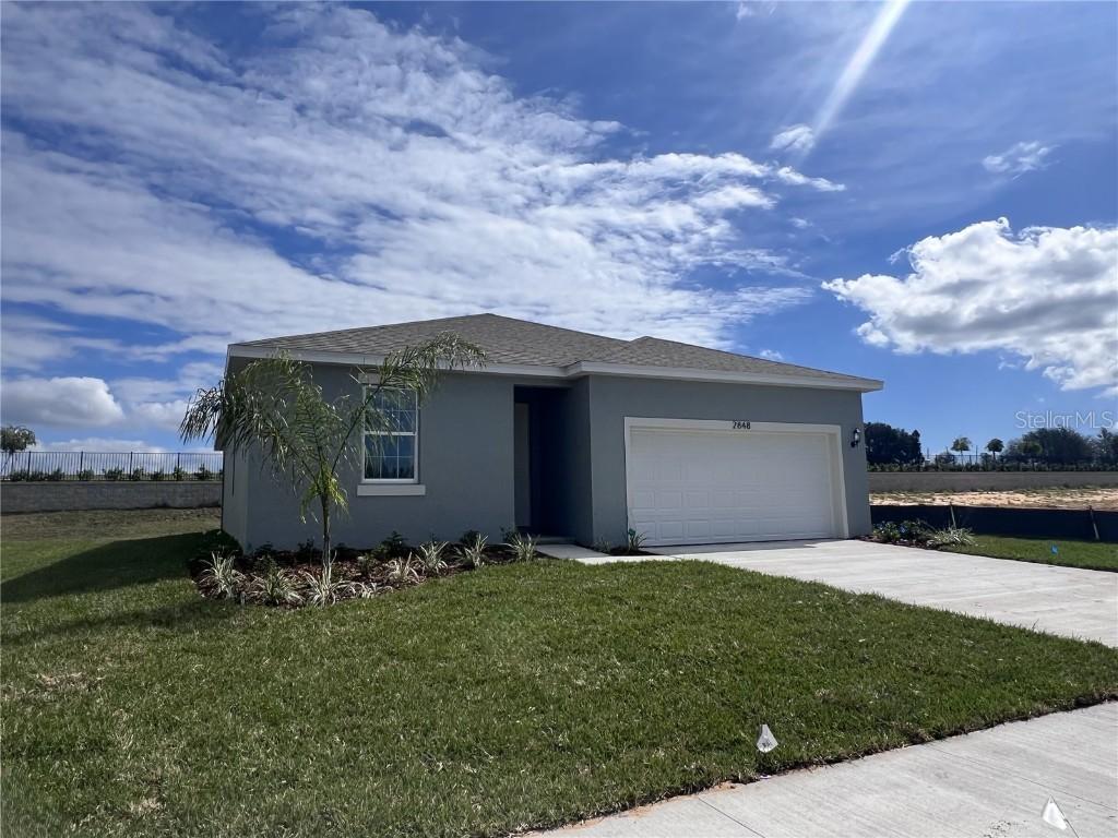 2824 Supermarine Rd., Tavares, FL 32778