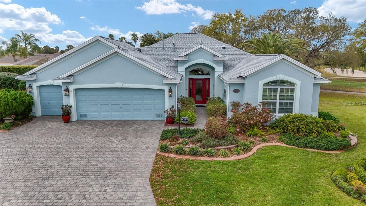 589 Society Hill Cir., The Villages, FL 32162