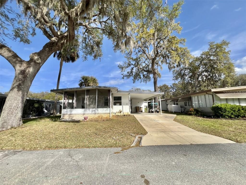 206 Aspen Cir., Leesburg, FL 34748