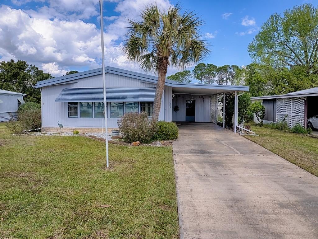 1685 Nassau Circle, Tavares, FL 32778