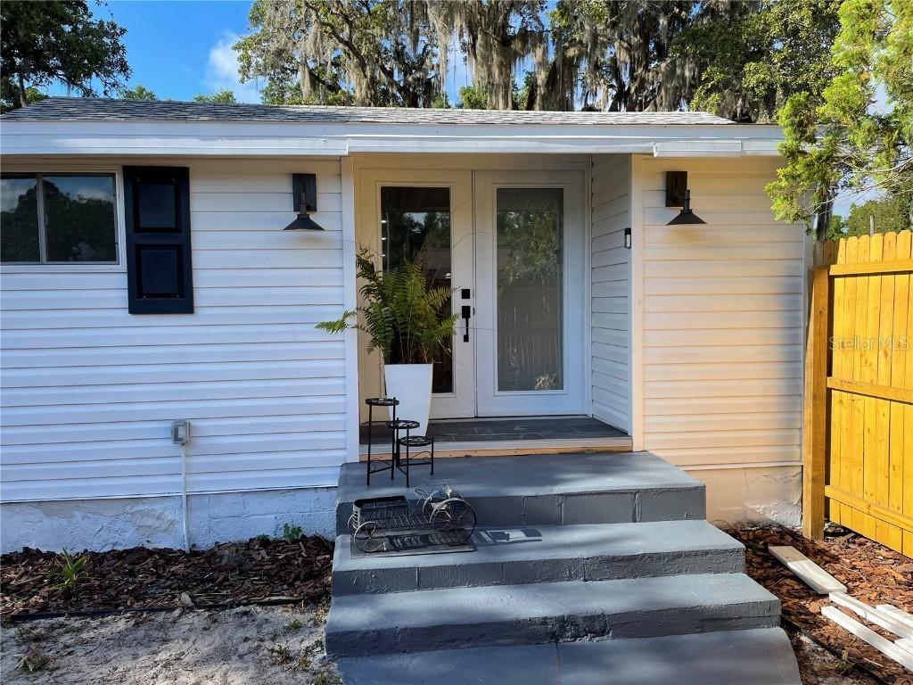 1700 Hollywood Ave., Eustis, FL 32726