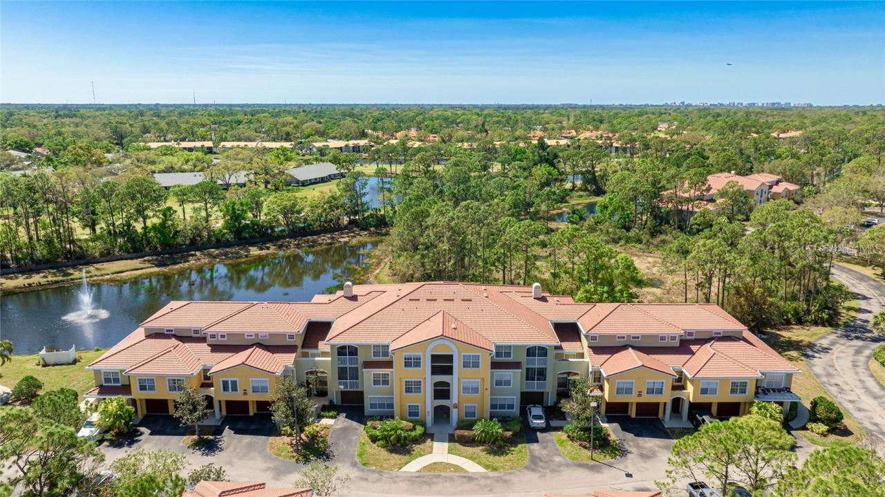 5500 Bentgrass Dr. #6-106, Sarasota, FL 34235