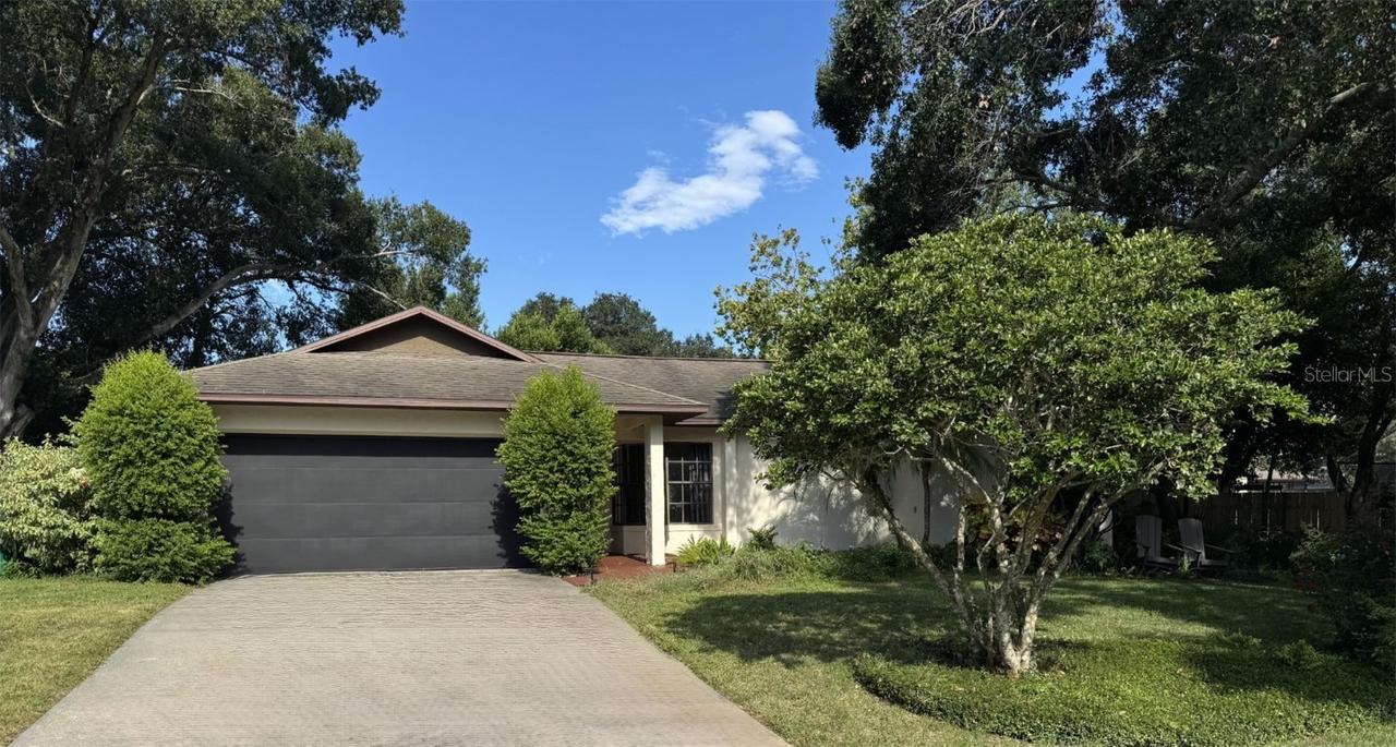 2309 Fairview Ct., Eustis, FL 32726