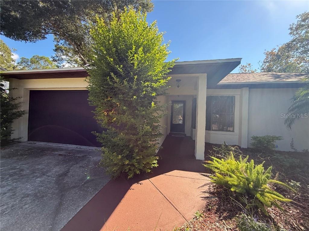 2309 Fairview Ct., Eustis, FL 32726