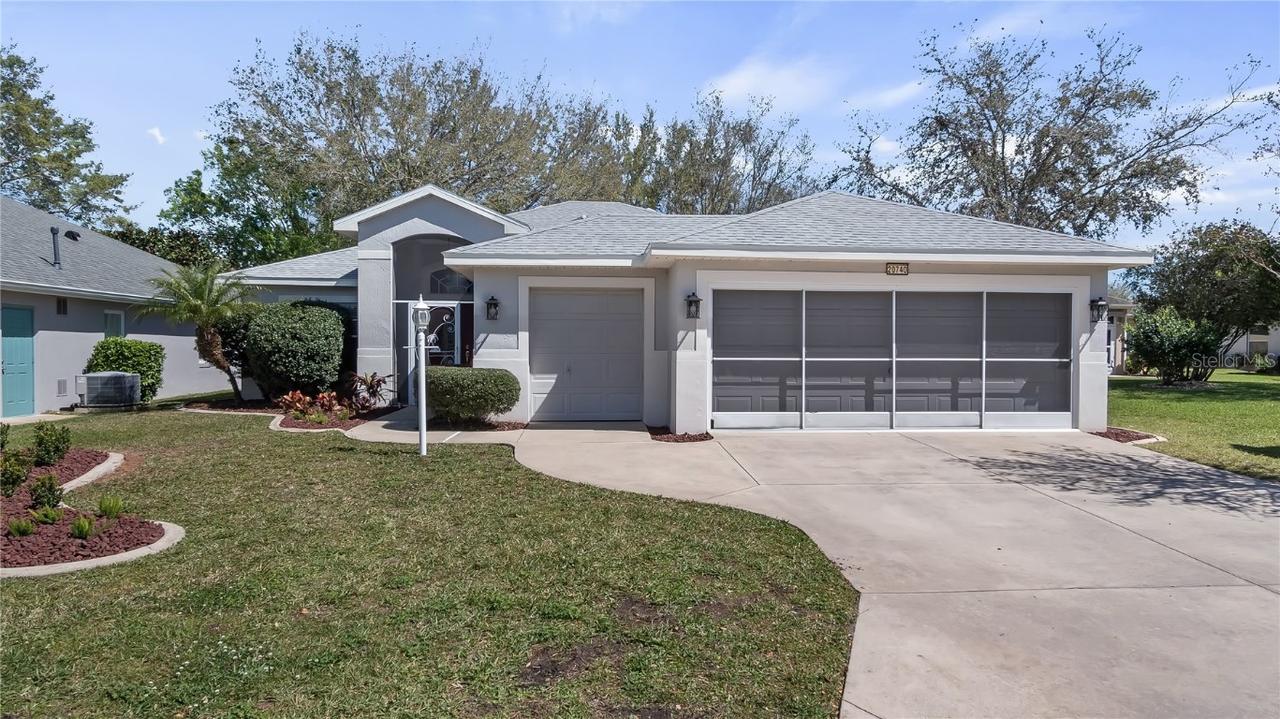 20740 Queen Alexandra Dr., Leesburg, FL 34748