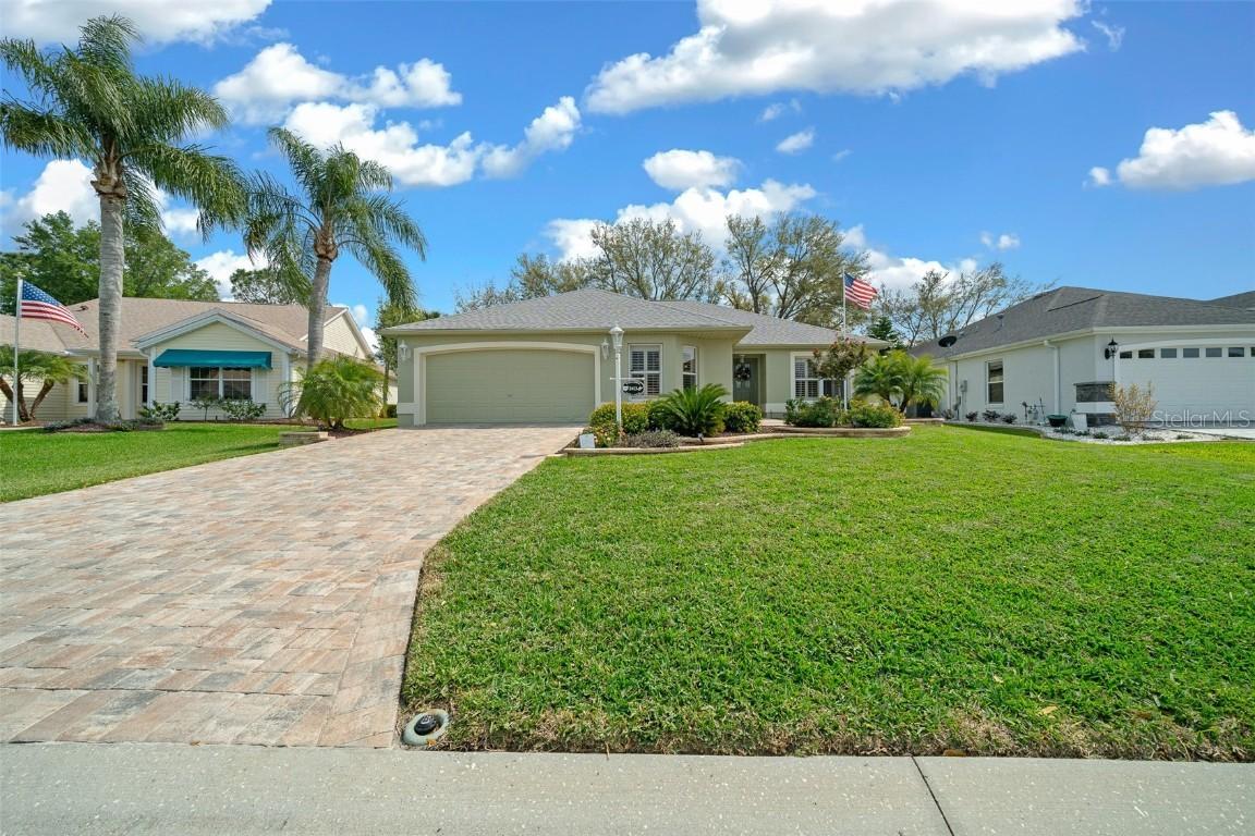 2413 Tamarindo Dr., The Villages, FL 32162