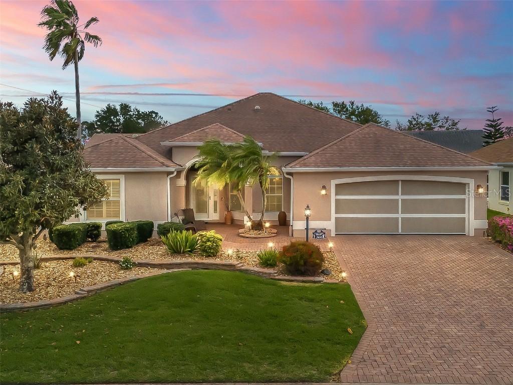 2410 Tamarindo Dr., The Villages, FL 32162