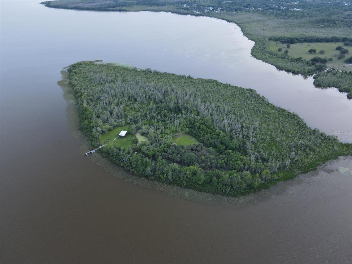 6001 Bird Island Dr., Lady Lake, FL 32159