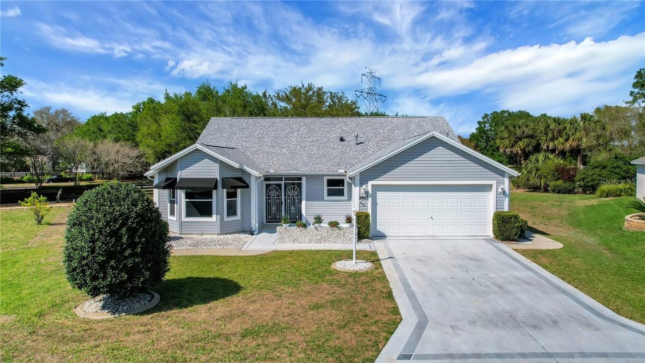 2433 Tamarindo Dr., The Villages, FL 32162