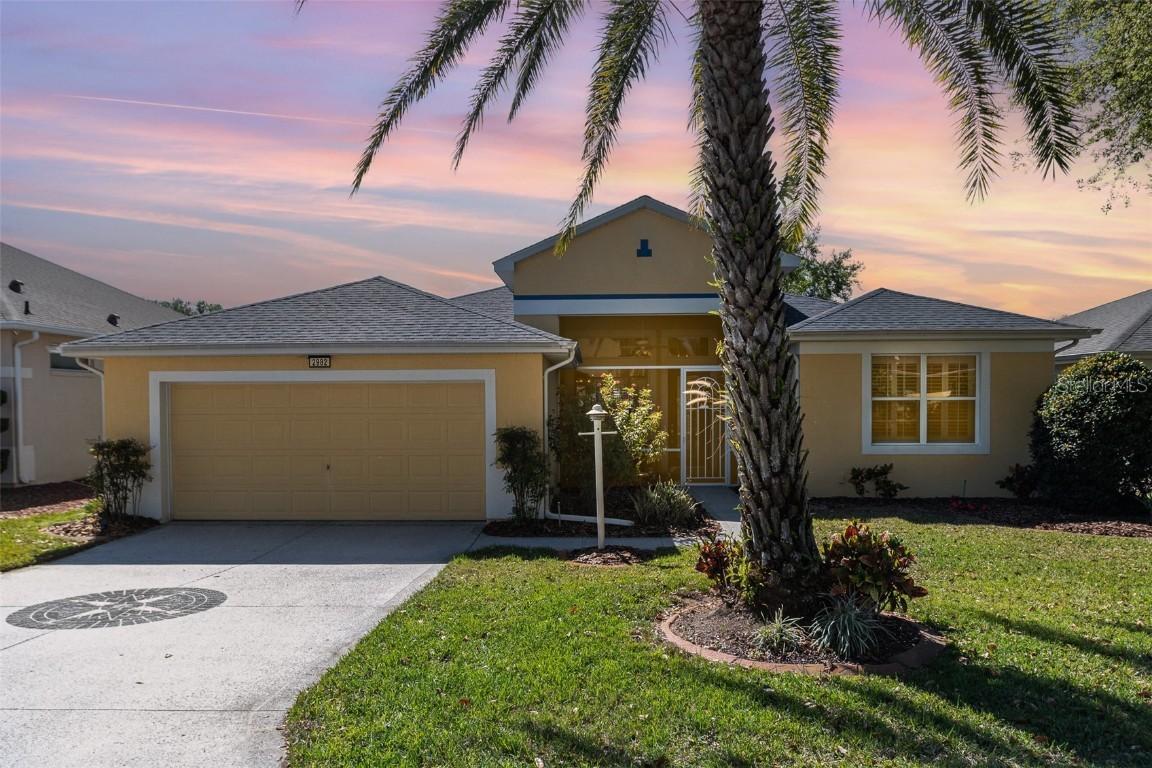 2982 Lake Huron Ln., Tavares, FL 32778