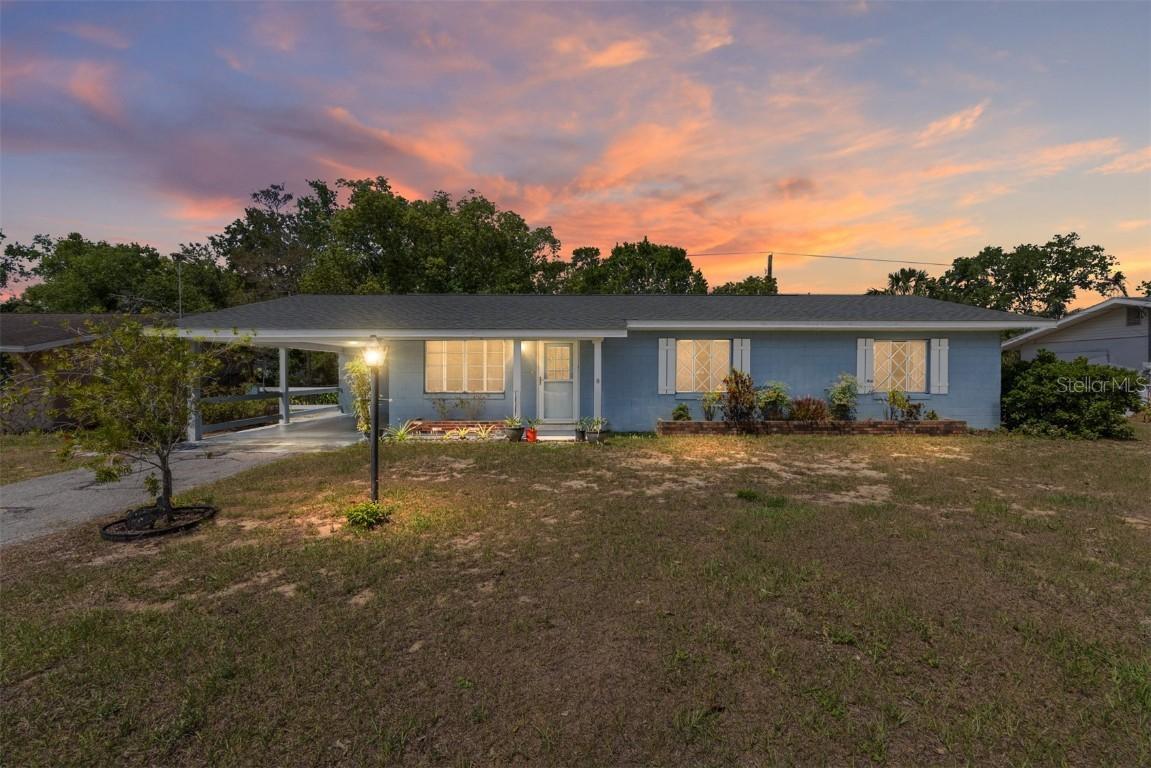 904 Haselton St., Eustis, FL 32726