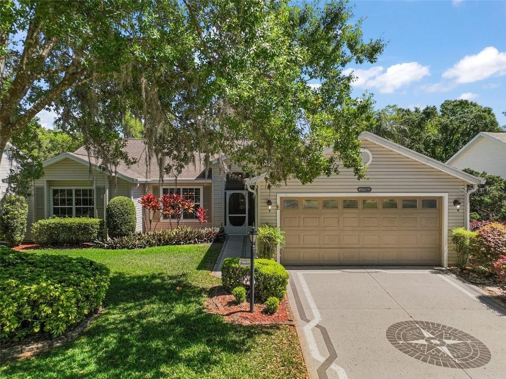 25736 Whisper Oaks Rd., Leesburg, FL 34748
