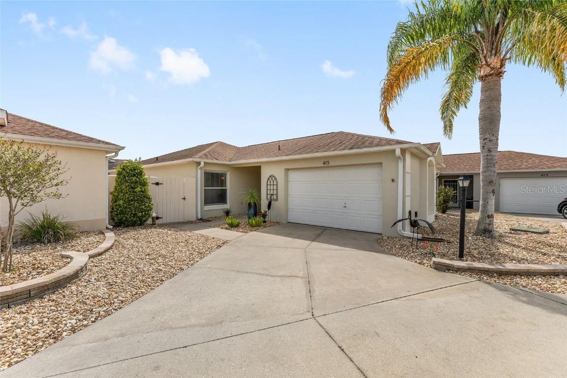 415 Cambio Ct., The Villages, FL 32159
