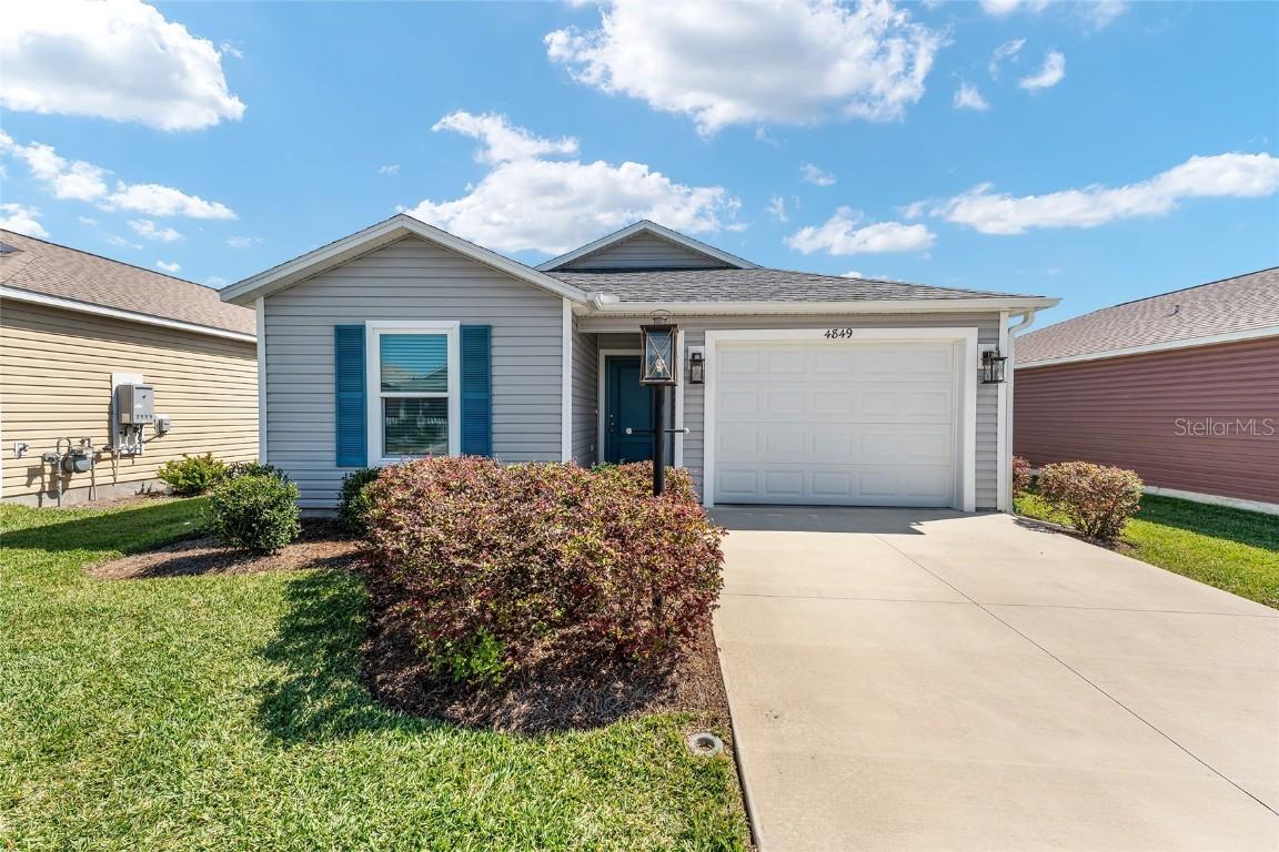 4849 Angela Ave., The Villages, FL 32163