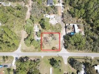 45347 Carolina St., Paisley, FL 32767