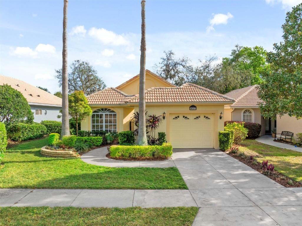 9027 Saint Andrews Way, Mount Dora, FL 32757