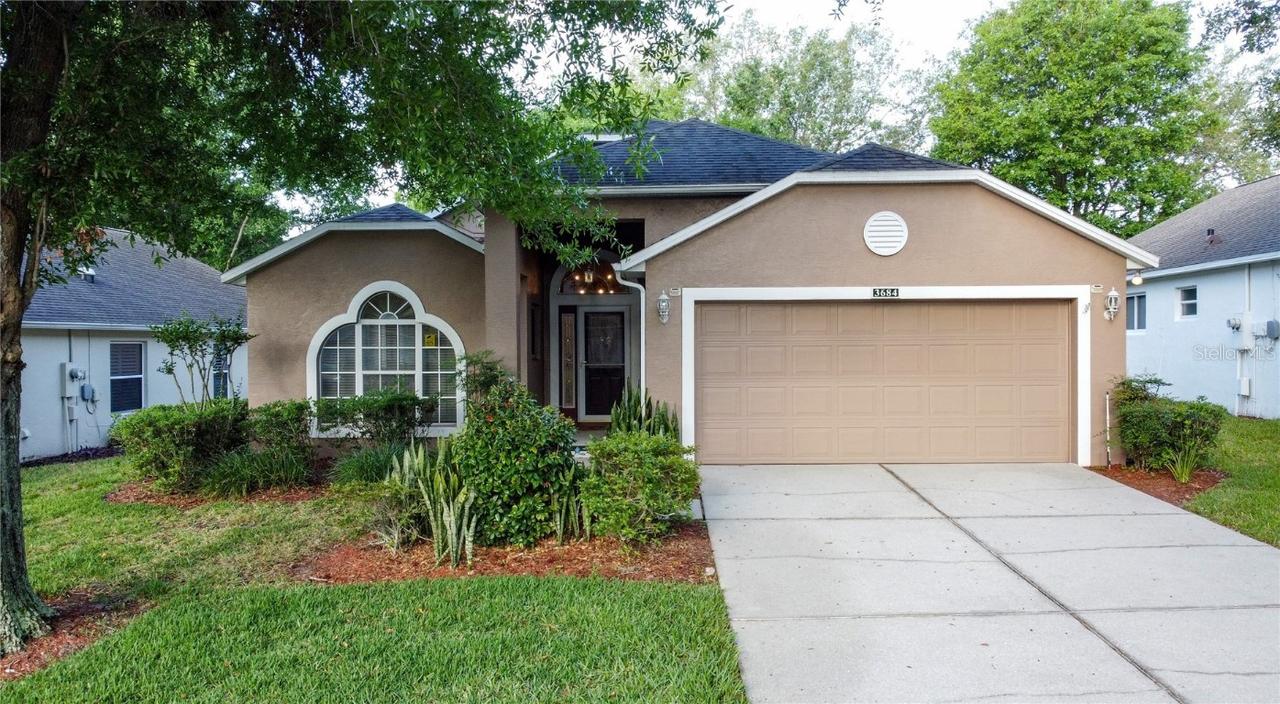 3684 Eversholt St., Clermont, FL 34711