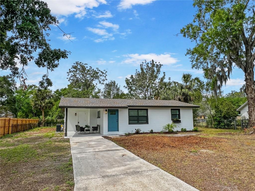 412 Sunny Ct., Fruitland Park, FL 34731
