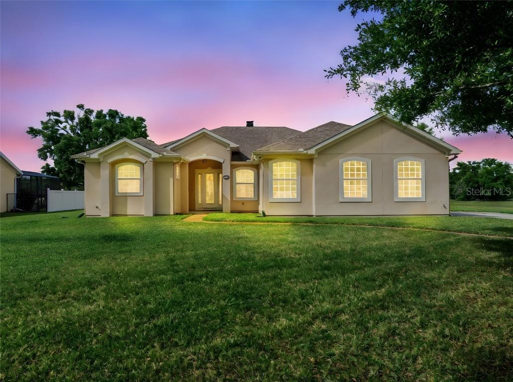26301 Sackamaxon Dr., Sorrento, FL 32776