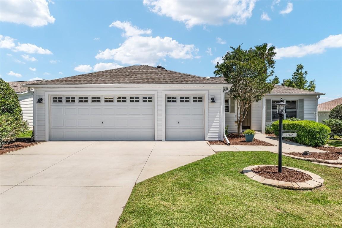 1502 Blueberry Way, The Villages, FL 32162