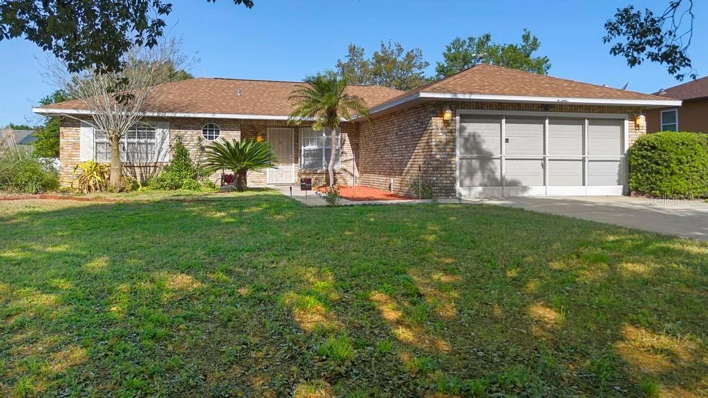 36545 Scottsdale Dr., Grand Island, FL 32735
