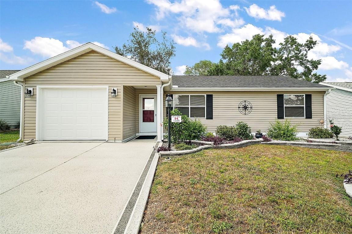 1203 Zapata Pl., The Villages, FL 32159