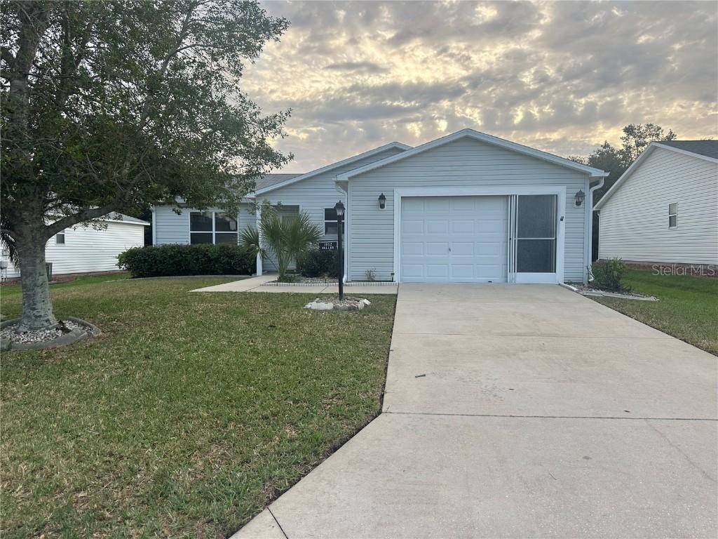 1812 Sanibel Ct., The Villages, FL 32162