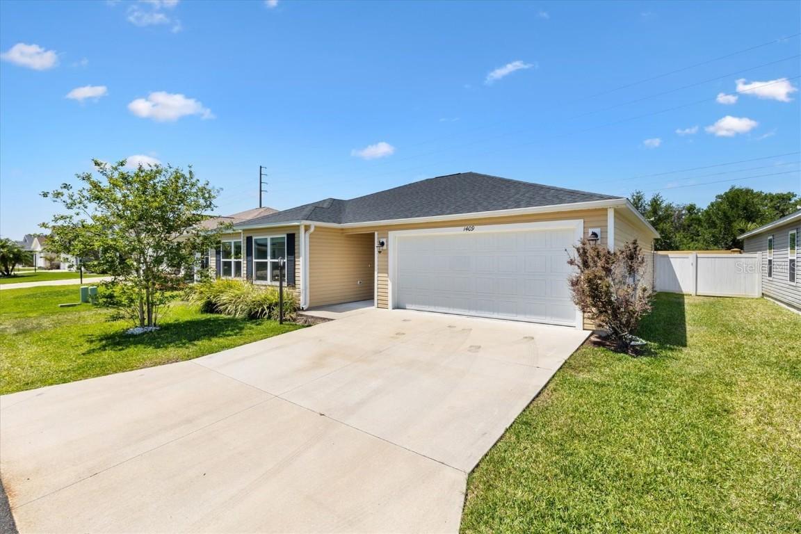 1409 Gatlin Pl., The Villages, FL 32163