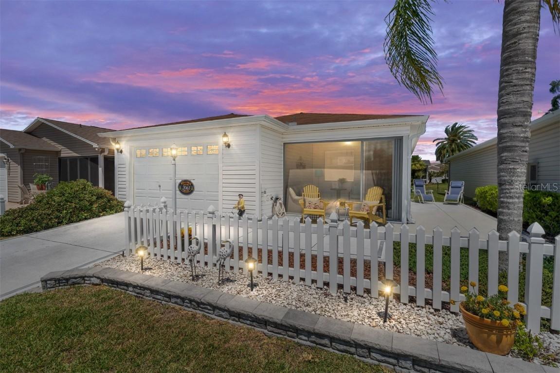 2063 Thornton Ter., The Villages, FL 32162