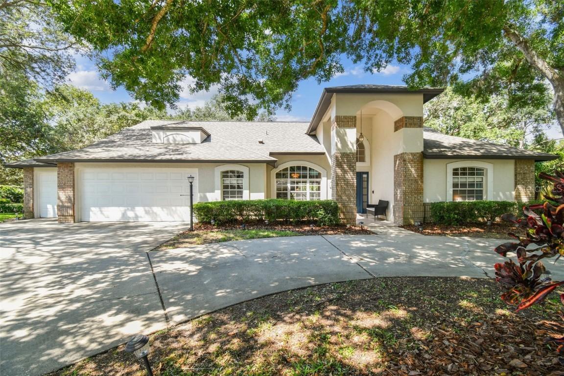17904 Singing Wood Pl., Lutz, FL 33548