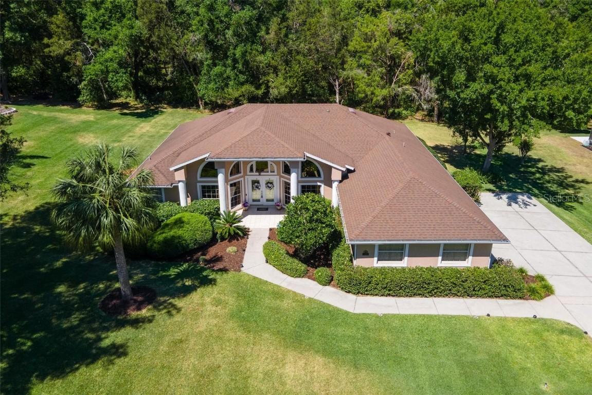 5306 Greens Dr., Lady Lake, FL 32159