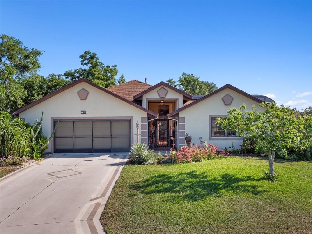 21815 Tartan St., Leesburg, FL 34748