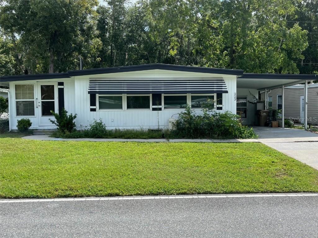223 Aspen Cir., Leesburg, FL 34748