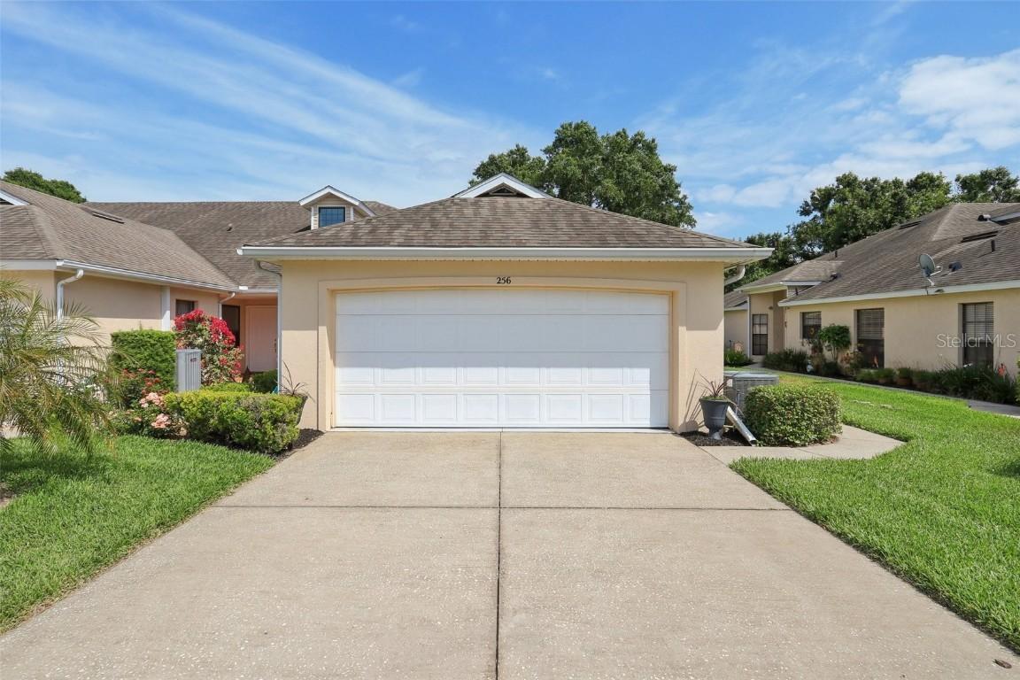 256 Juniper Way, Tavares, FL 32778
