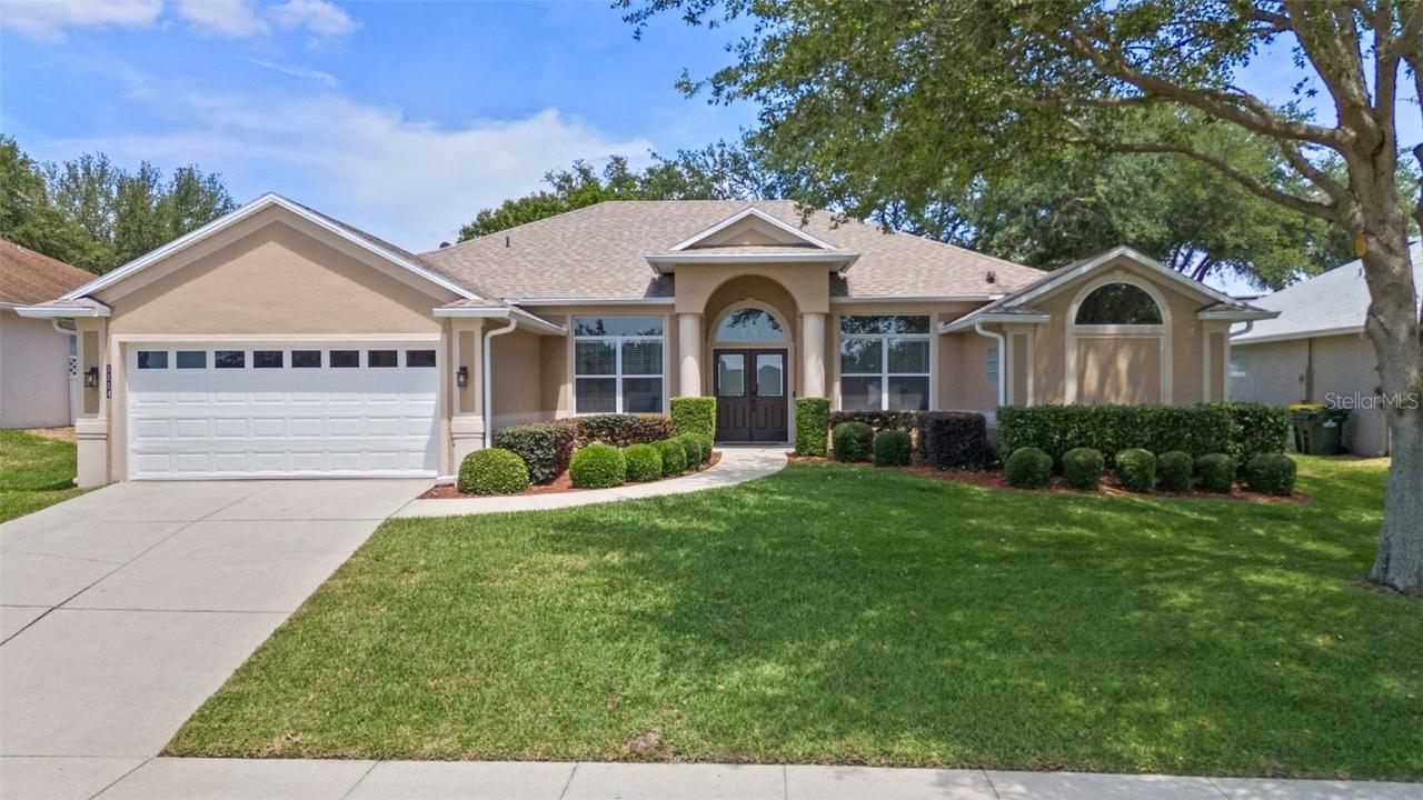 1114 Princeton Dr., Clermont, FL 34711