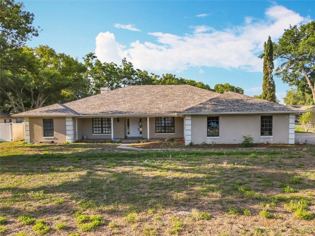 10100 Canterbury Dr., Leesburg, FL 34788