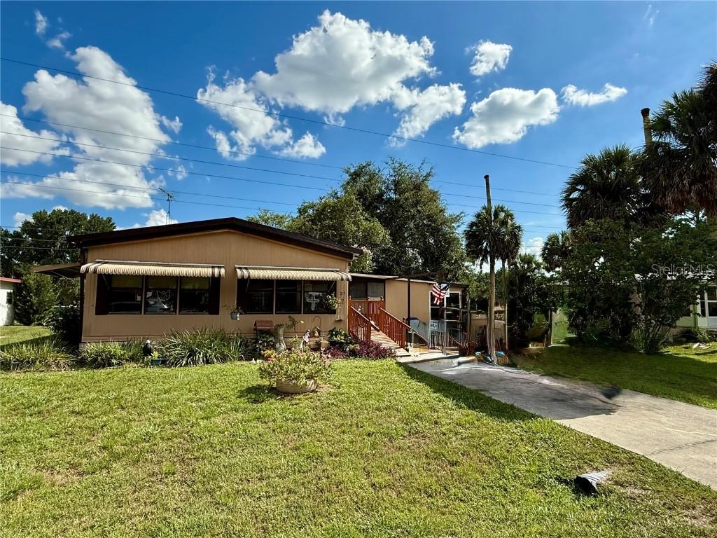 27 Robin Rd., Wildwood, FL 34785