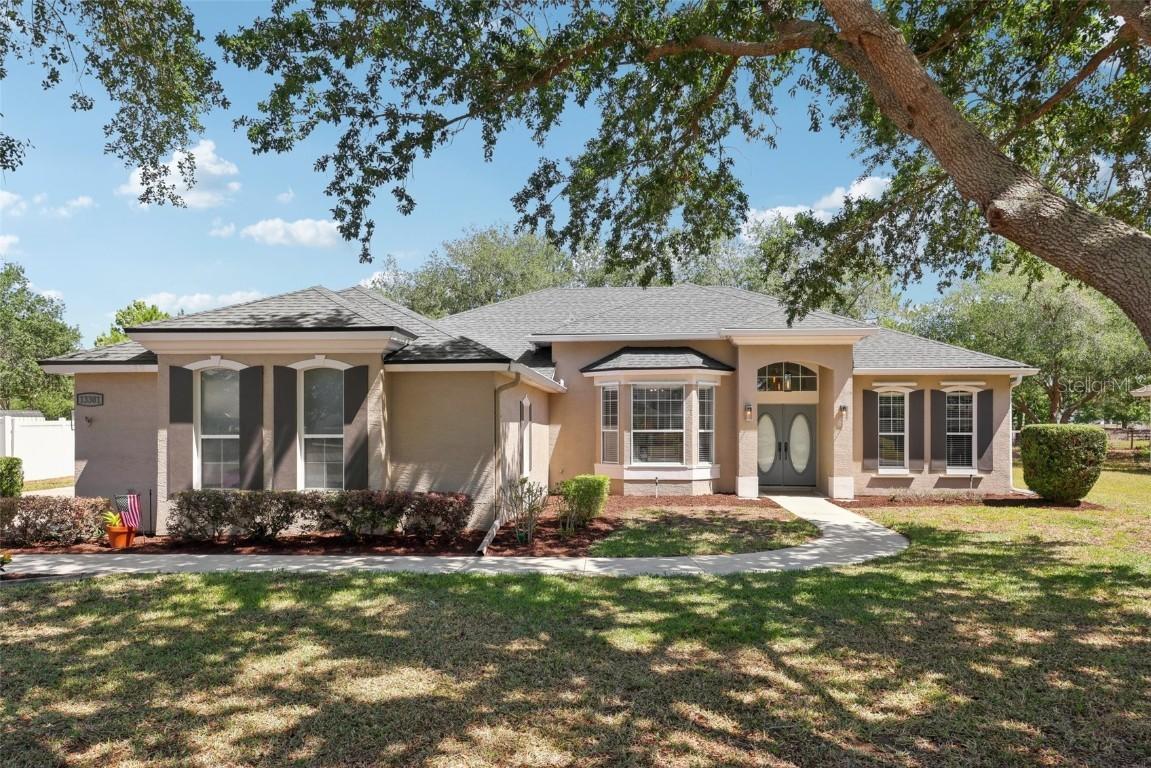 13301 Biscayne Dr., Grand Island, FL 32735