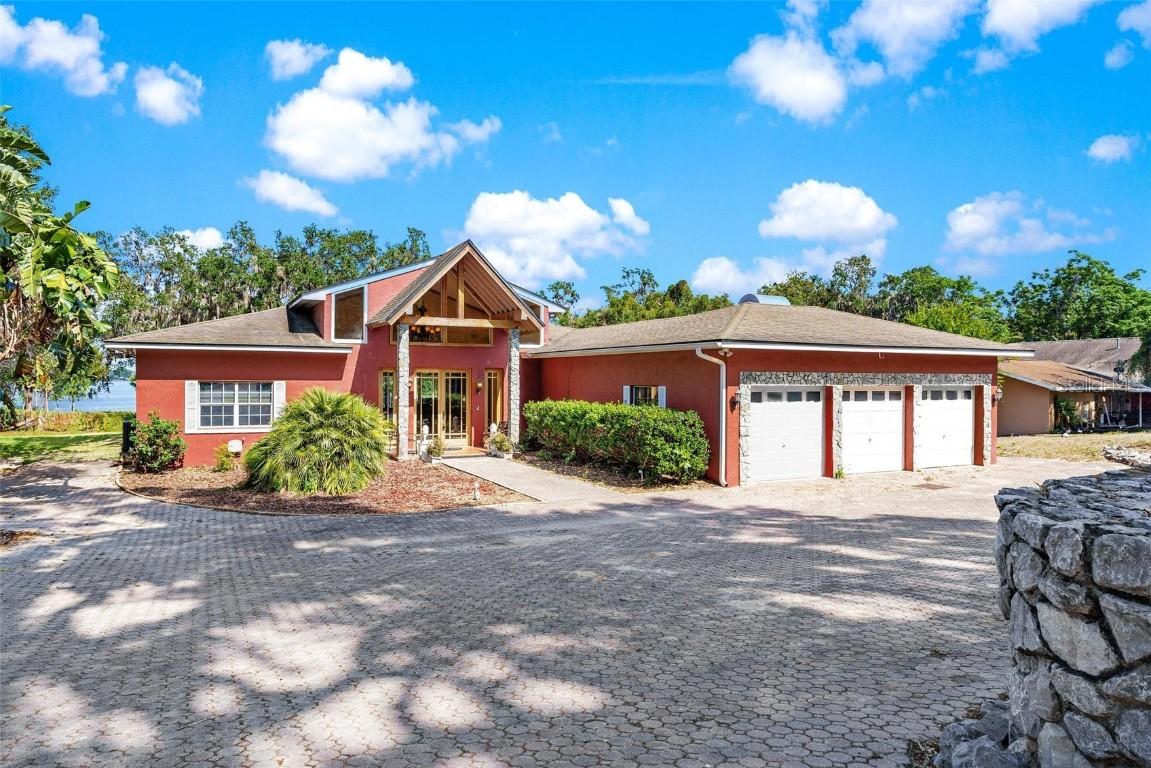 2400 N Griffin Dr., Leesburg, FL 34748