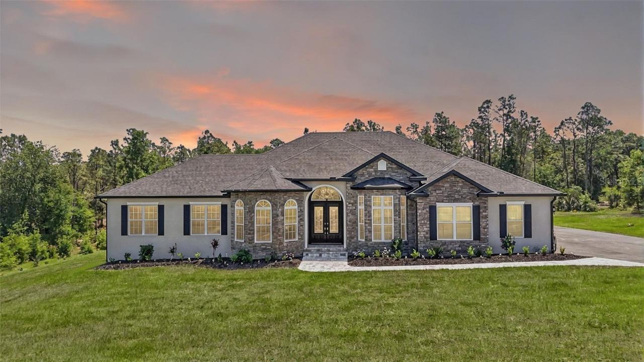 40050 Darlington Ave., Lady Lake, FL 32159