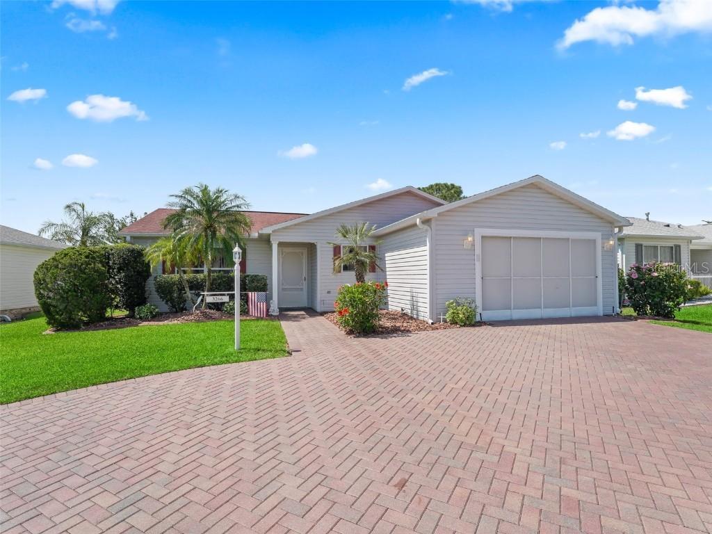 3266 Woodridge Dr., The Villages, FL 32162