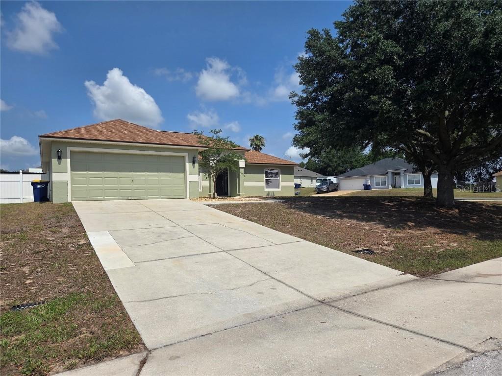 8025 Cardinal Winds Ln., Mascotte, FL 34753