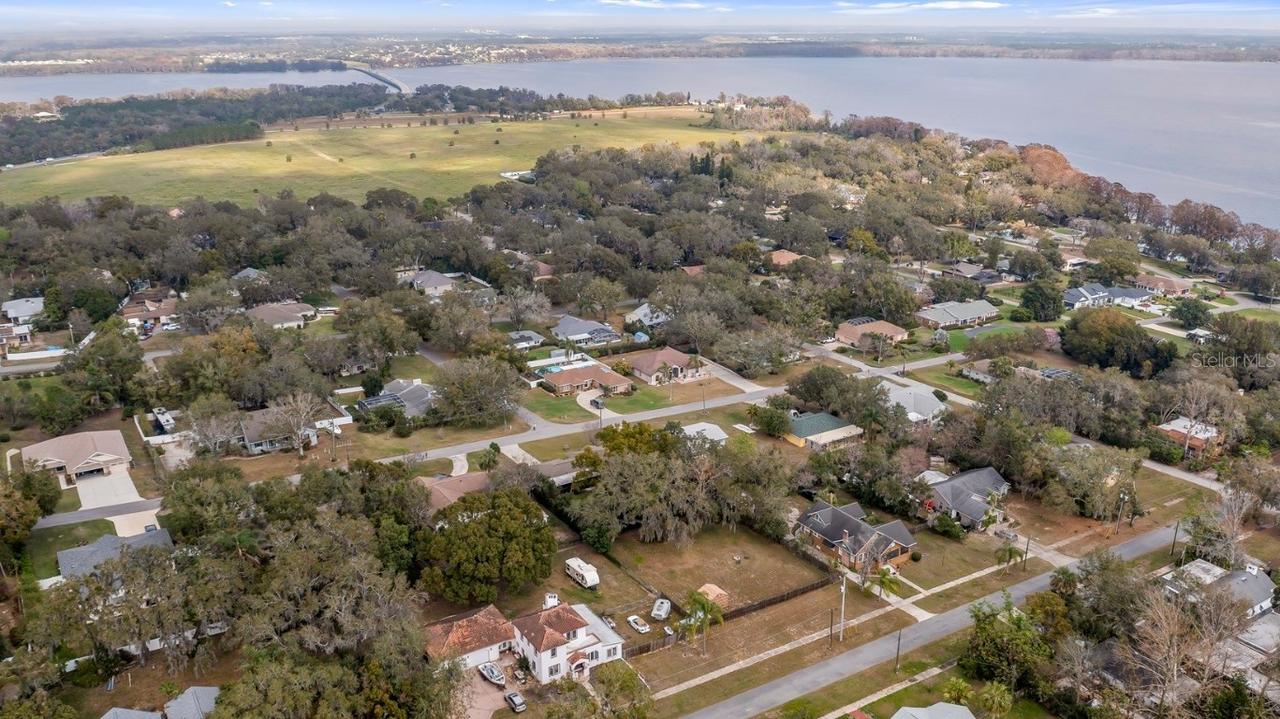 E Laurel Ave., Howey In The Hills, FL 34737