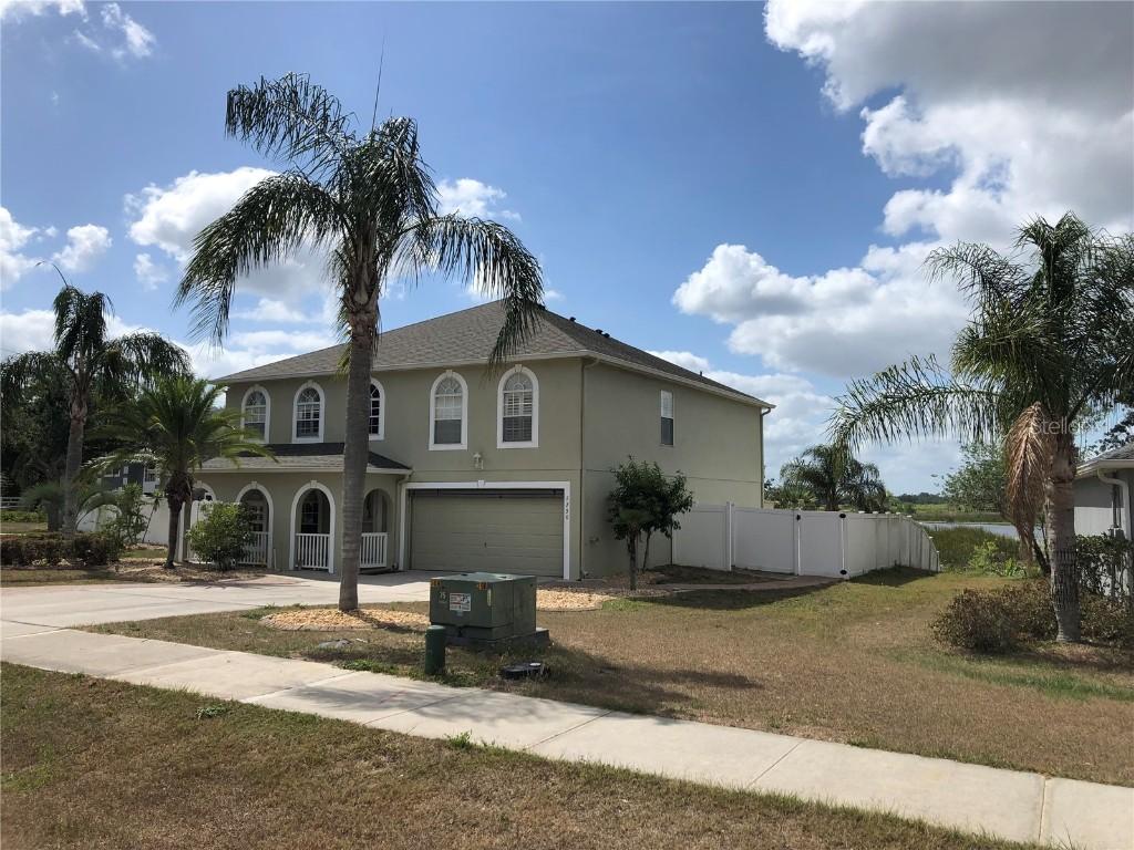 1730 Ridgemoor Dr., Mascotte, FL 34753