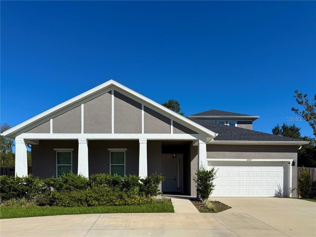 31857 Dahlia Ct., Eustis, FL 32736