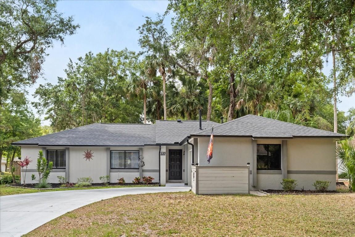 227 Oak Rd., Winter Springs, FL 32708