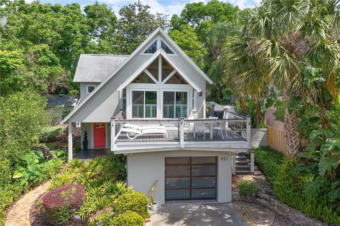 421 W 10th Ave., Mount Dora, FL 32757