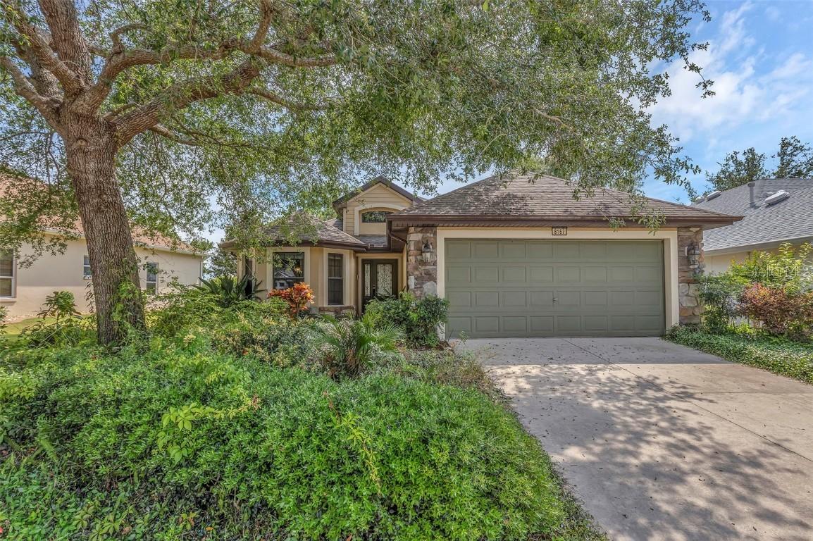 8167 Bridgeport Bay Cir., Mount Dora, FL 32757